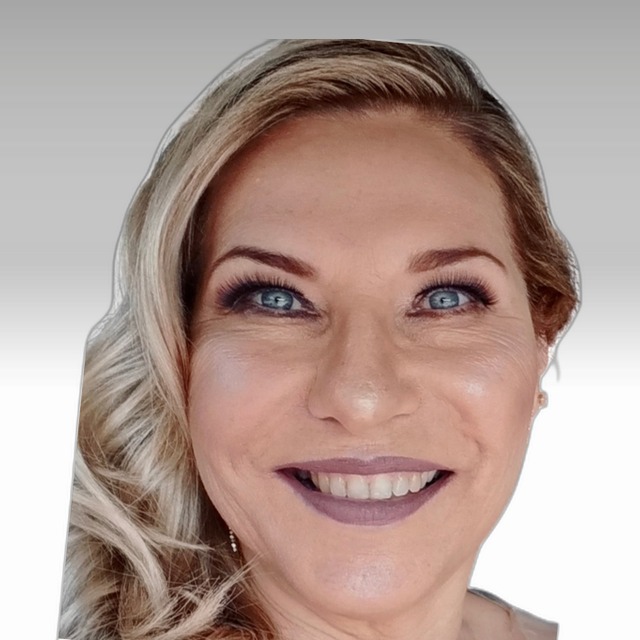Angela Ramires